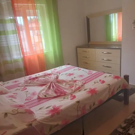 Konomi Apartament Saranda